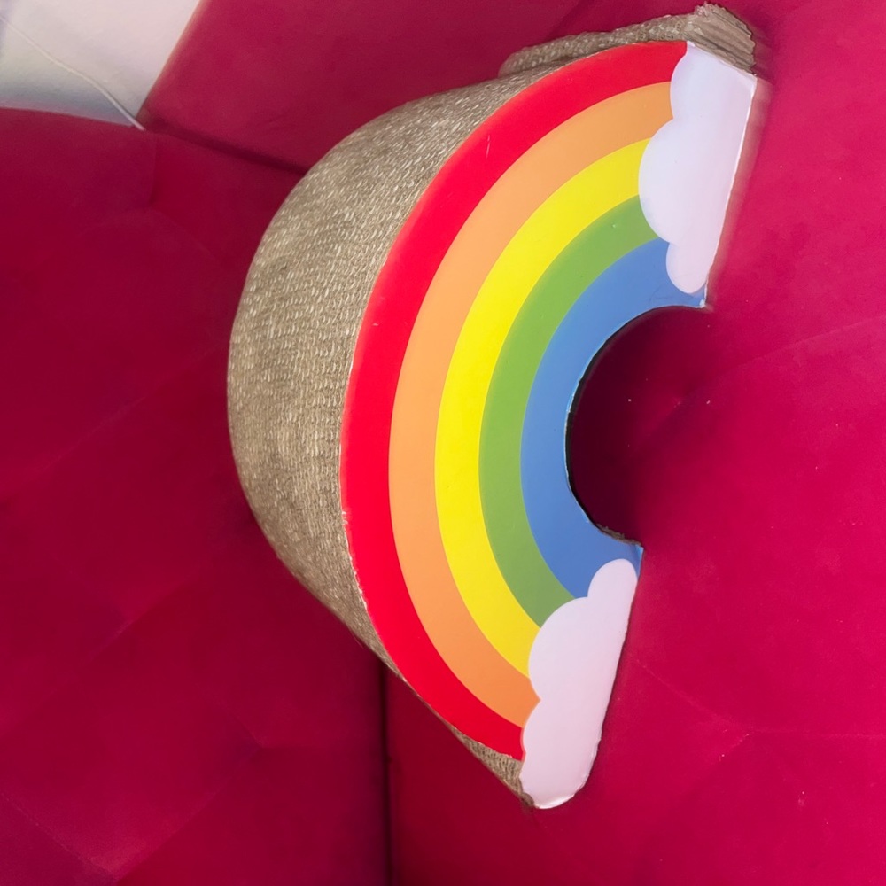 Rainbow Cat Scratcher for arm chair - Picture 2 of 3